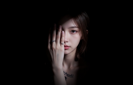 她发现了一个不为人知的秘密